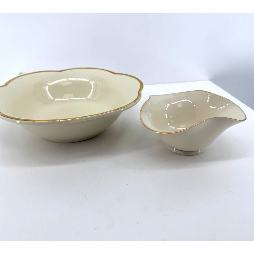 Lenox Scalloped Serving Bowls Ivory Gold Trim Set of 2 USA Italy Elegant Gift